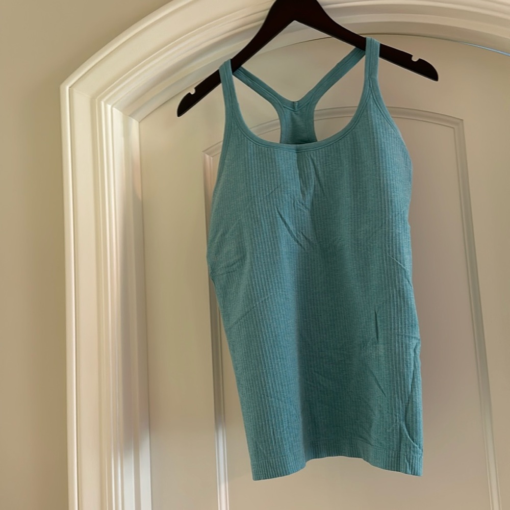 Lululemon tank top.